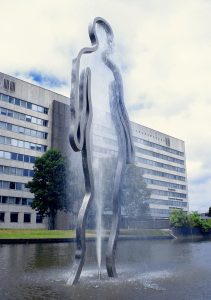 Public Art sculpture-University Groningen Netherlands-BlokLugthart